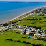 Campingplatz Tente En Toile Et Bois Avec Terrasse Pour 4 Personnes - Api-1-52-1471 Sainte-Marie-du-Mont (Manche)