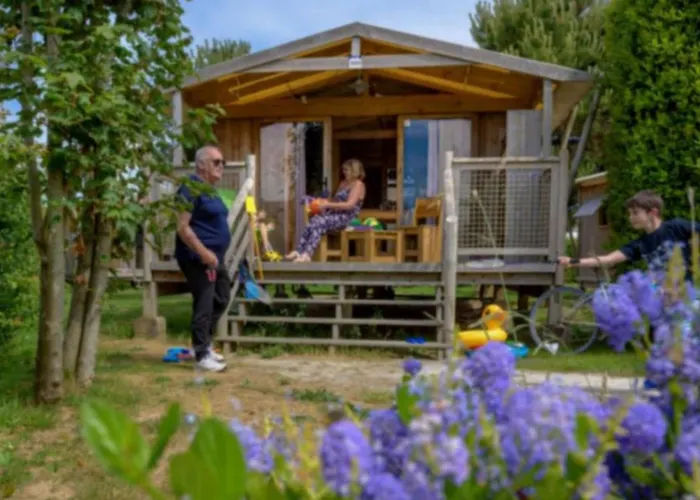 营地 Tente En Toile Et Bois Avec Terrasse Pour 4 Personnes - Api-1-52-1471 圣玛丽-迪蒙