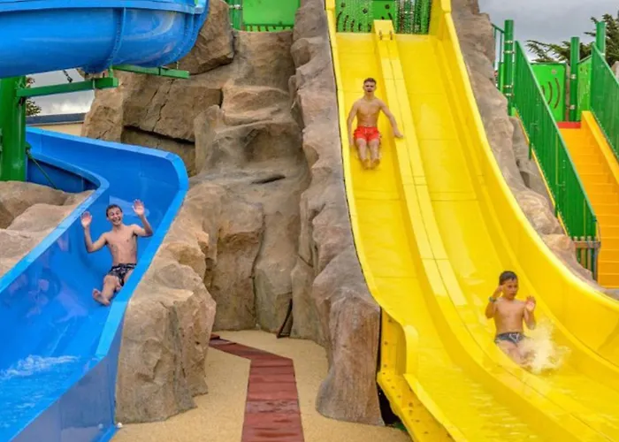 Tente En Toile Et Bois Avec Terrasse Pour 4 Personnes - Api-1-52-1471 营地 *