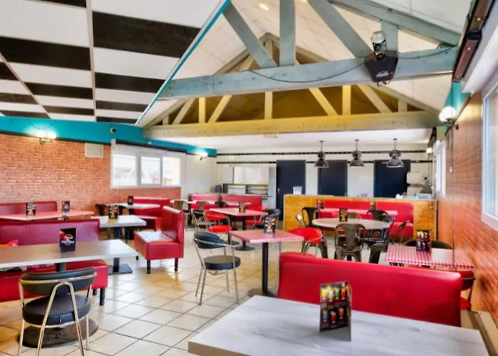 Camping Tente En Toile Et Bois Avec Terrasse Pour 4 Personnes - Api-1-52-1471